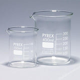 BEAKER, PYREX GLASS LOW FORM GRADUATED WITH SPOUT 250ML