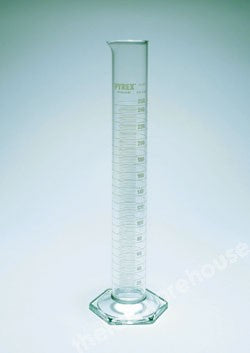 CYLINDER PYREX CL.B GRAD. WITH SPOUT AND GLASS FOOT 1L