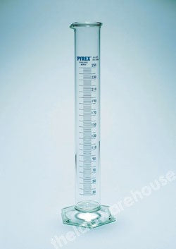 CYLINDER PYREX CL.B HVY DUTY GRAD. WITH SPOUT 250ML
