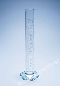 CYLINDER PYREX CL.A DIN WITH SPOUT AND HEX. FOOT 1000ML