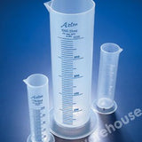 CYLINDER SQUAT FORM PP MOULD/PRINTED GRAD'S AND SPOUT 500ML
