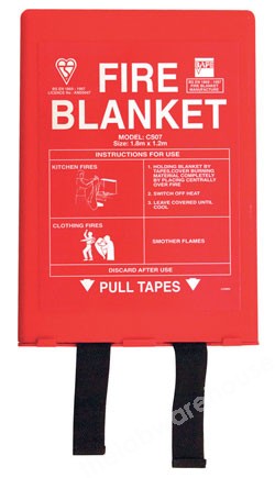 FIRE BLANKET 1100 X 1100MM IN PLASTIC WALL-MOUNTING CASE